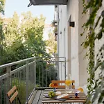 Apartman Nestup - Zentrales 120 Qm Design-loft Mit Balkon *