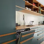 Nestup - Zentrales 120 Qm Design-loft Mit Balkon