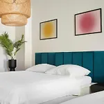 Nestup - Zentrales 120 Qm Design-loft Mit Balkon *