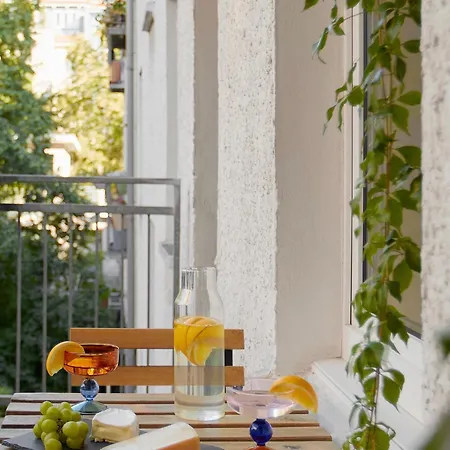 Nestup - Zentrales 120 Qm Design-loft Mit Balkon *