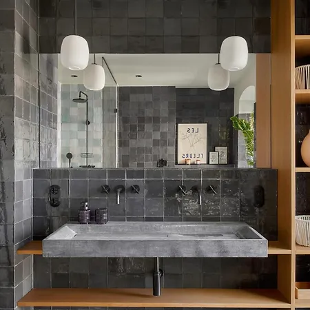 Nestup - Zentrales 120 Qm Design-loft Mit Balkon *