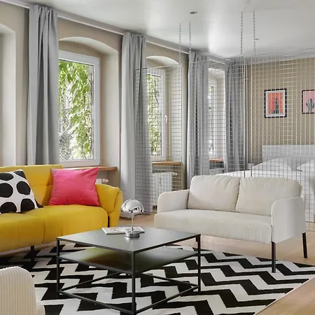 شقة Nestup - Zentrales 120 Qm Design-loft Mit Balkon