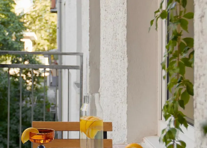 Nestup - Zentrales 120 Qm Design-loft Mit Balkon *