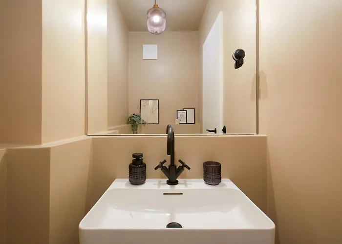 Nestup - Zentrales 120 Qm Design-loft Mit Balkon Βερολίνο